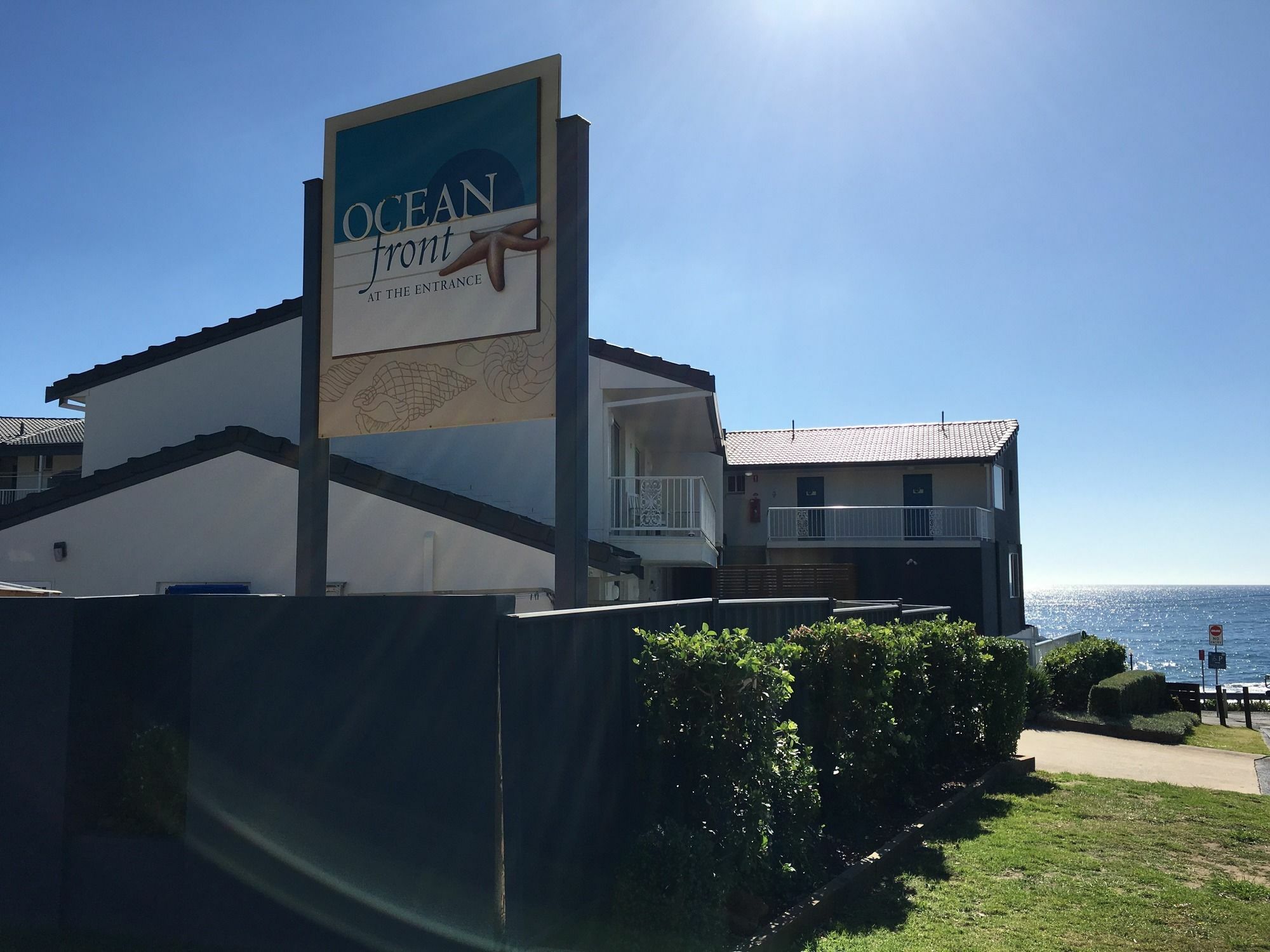 Ocean Front Motel Entrance Bagian luar foto